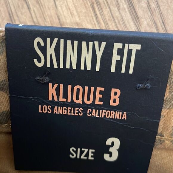 KLIQUE B SKINNY FIT DISTRESSED LEOPARD PRINT SKINNY FIT PANTS.  NEW WITH… - Picture 11 of 12